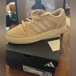 NIB Adidas Tan and White Low-Top Sneakers